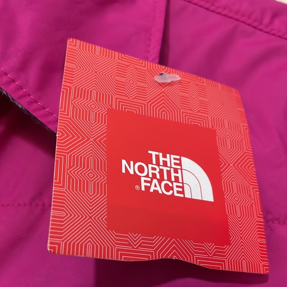 NWT Boys the North Face Coat - Picture 5 of 12